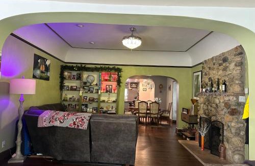 Lower Avenues Casa | Beautiful Historical Home in The Avenue of SLC
