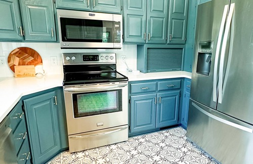 Ottawa Casa | Beautiful historical home-to bring you peace and tranquility during your stay.
