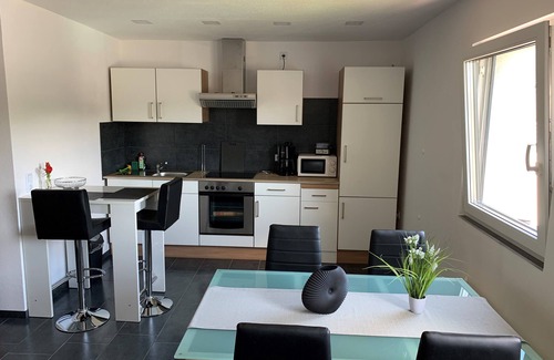 Niederemmel Apartamento | Beautiful holiday apartment on the Moselle
