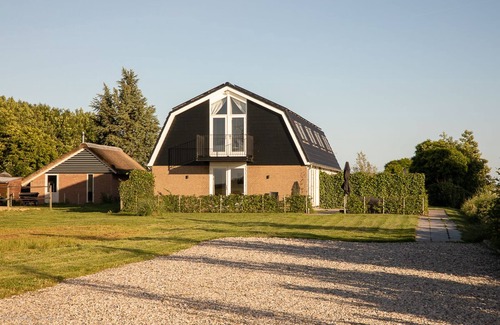 Municipality of Oudewater Casa | Beautiful holiday home with garden close to the major cities