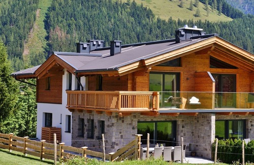 Krimml Casa | Beautiful Holiday Home in Krimml with Sauna