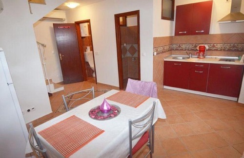 Krmed Casa | Beautiful Holiday Home in Rovinj with Private Terrace