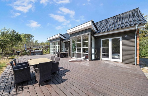 Bedegaard Casa | Beautiful holiday home on a scenic plot