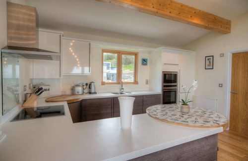 Talland Casa | Hermosa casa de vacaciones con jacuzzi, a pocos pasos de la playa de Talland ...