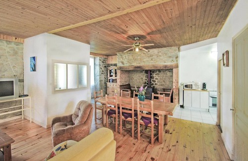 Riom-es-Montagnes Casa | Hermosa casa en Riom-ès-Montagnes