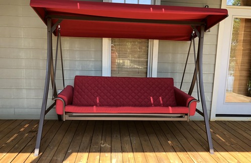 Dadeville Casa | Hermosa casa 3HAB / 2. 5B en silencio silencioso. Excelente ubicación para los juegos de Auburn.
