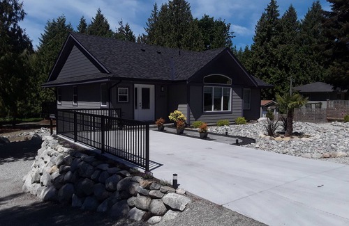 Halfmoon Bay Casa | Beautiful home 5 minutes to hiking, biking and beaches.