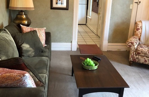 Farmington Casa | Beautiful Home Close to Lagoon King Bed Fast Wi-Fi