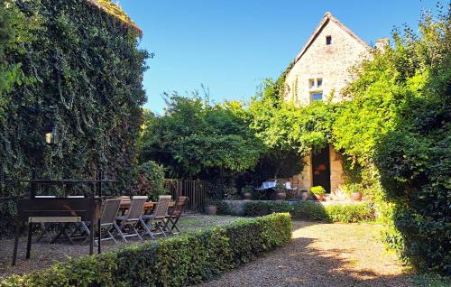 Coudray-au-Perche Casa | Beautiful Home In Coudray-Au-Perche