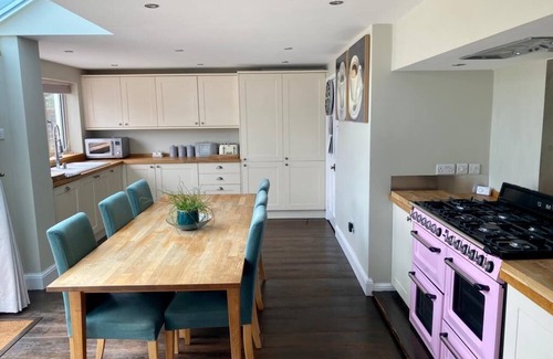Birdham Casa | Beautiful home in Birdham, minutes to the beach