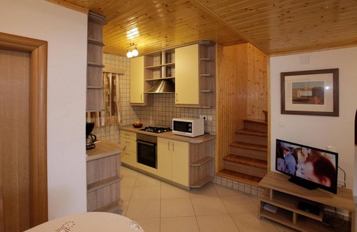 Breze Casa | Increíble casa en Breze con jacuzzi