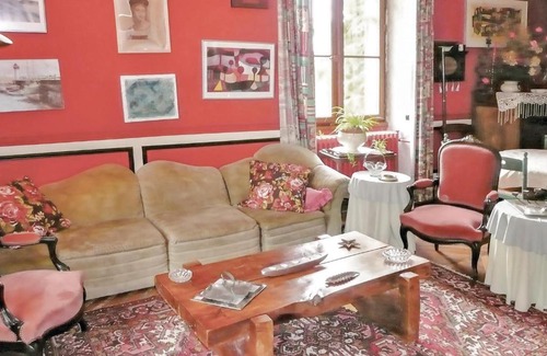 Capian Casa | Beautiful home in Capian with WiFi, Private swimming pool and Outdoor swimming pool