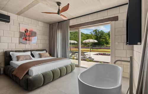 Dicmo Casa | Beautiful Home In Dicmo
