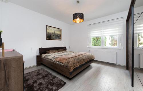 Donji Andrijevci Casa | Beautiful Home In Donji Andrijevci