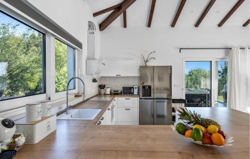 Sibenik Casa | Beautiful Home In Dubrava With Sauna