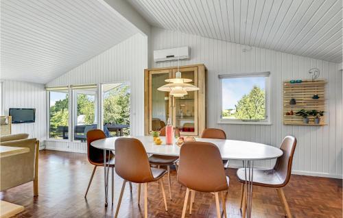 Syddjurs Kommune Casa | Beautiful Home In Ebeltoft With Wifi