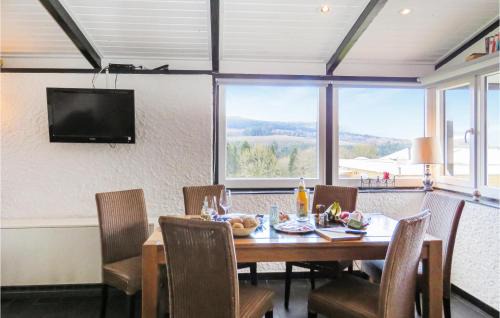 Ferienhausgebiet Hillenseifen Casa | Beautiful Home In Gerolstein With Wifi