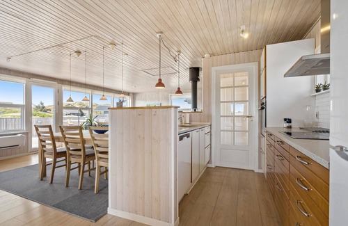 Bjerregard Strand Casa | Acogedora casa en Hvide Sande con sauna