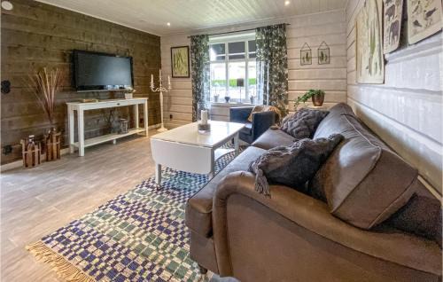 Hestra Casa | Beautiful Home In Hestra With Wifi