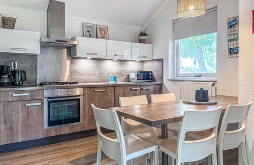 Hoeven Casa | Beautiful home in Hoeven with WiFi