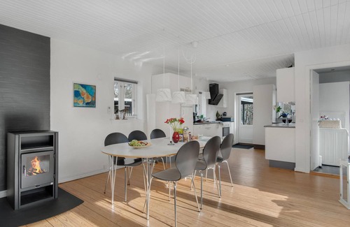 Hojby Casa | Preciosa casa en Højby con cocina