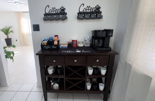 Kenner - Louis Armstrong International Airport Casa | Hermosa casa en Kenner, LA, a 6 min del aeropu MSY