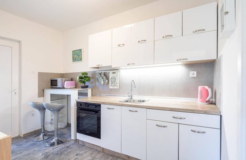 Omis Casa | Hermosa casa en Kostanje con WiFi