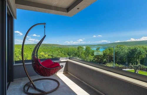 Rakalj Casa | Hermosa casa en Krnica con sauna