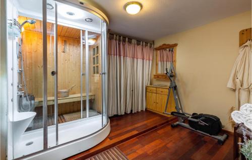 Krnica Casa | Beautiful Home In Krnica With Sauna