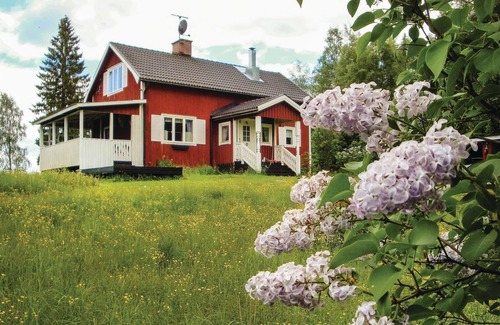 Lesjofors Casa | Hermosa casa en Lesjöfors con sauna