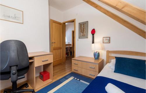 Lovinac Casa | Beautiful Home In Lovinac With Sauna
