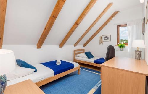 Lovinac Casa | Beautiful Home In Lovinac With Sauna