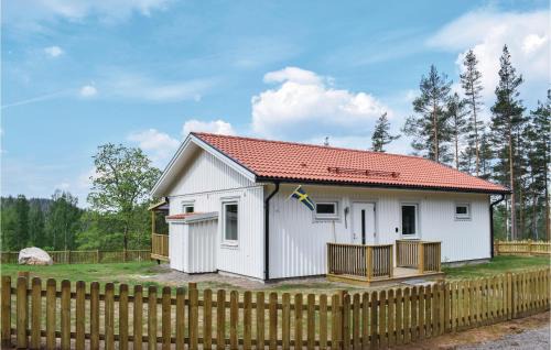 Hultsfred Municipality Casa | Beautiful Home In Målilla With Kitchen