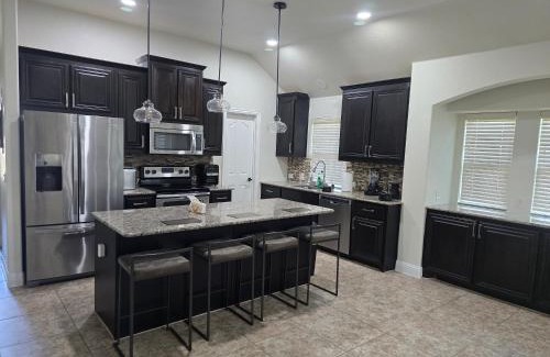 South Arlington Casa | Beautiful Home in Mansfield