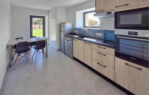 Nevez Casa | Beautiful Home In Névez With Wifi