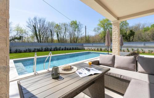 Nedescina Casa | Beautiful Home In Nedescina With Wifi