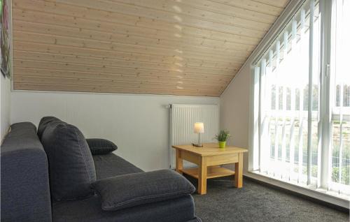 Nordhorn Casa | Beautiful Home In Nordhorn With Kitchen
