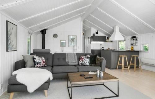 Saksild Strand Casa | Beautiful Home In Odder With Wifi