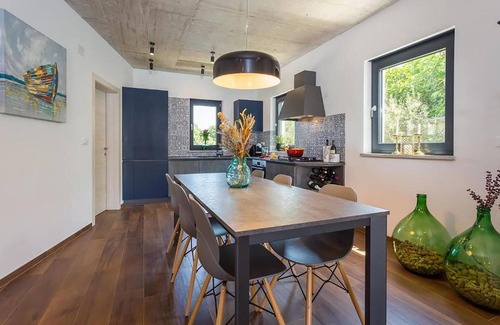Vrznaveri Casa | Hermosa casa en Porec