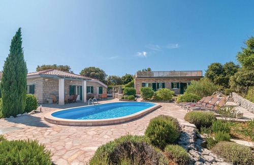 Praznica Casa | Hermosa casa en Praznica