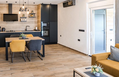Andrijasevci Casa | Hermosa casa en Rokovci