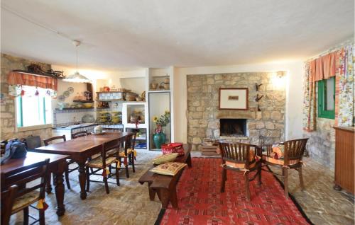 Rosolini Casa | Beautiful Home In Rosolini With Wifi