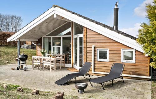 Bisserup Casa | Beautiful Home In Rude With Kitchen