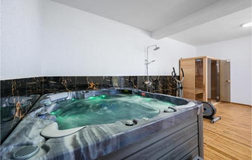Vodnjan Casa | Beautiful Home In Savicenta With Sauna