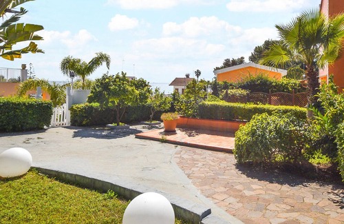 Fontane Bianche Casa | Beautiful Home in Siracusa With Wifi and 1 Bedrooms