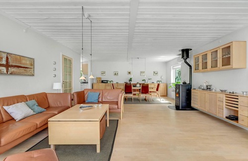 Store Kongsmark Casa | Hermosa casa en Slagelse con cocina.