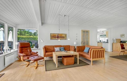 Store Kongsmark Casa | Beautiful Home In Slagelse With Kitchen