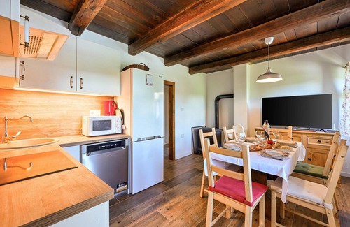 Cazma Casa | Hermosa casa en Sovari con sauna