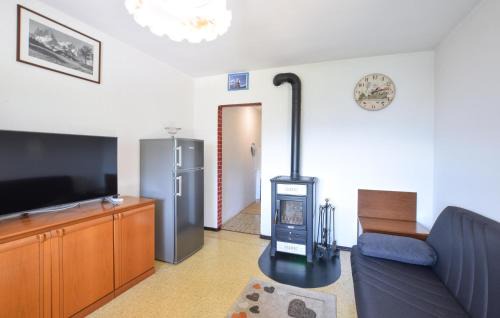 Sovramonte Casa | Beautiful Home In Sovramonte With Wifi