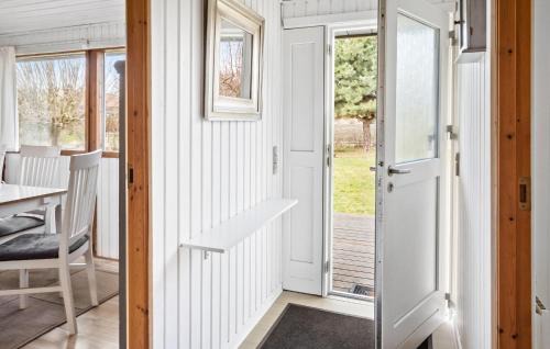 Stege Casa | Beautiful Home In Stege With Kitchen